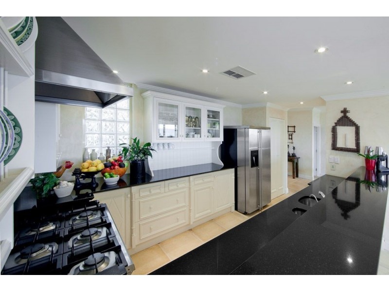21a Seaview Road, Tennyson SA 5022