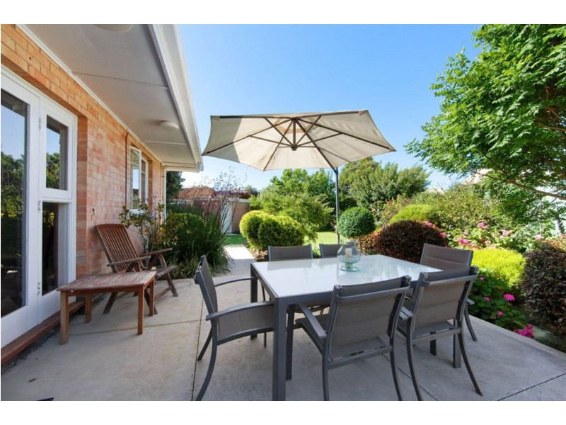 5 Gault Avenue, Fulham SA 5024