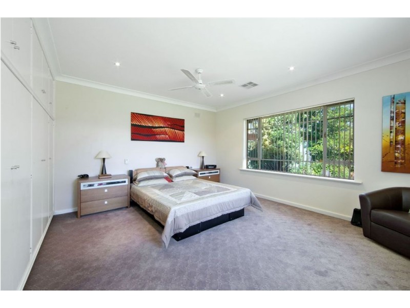 5 Gault Avenue, Fulham SA 5024