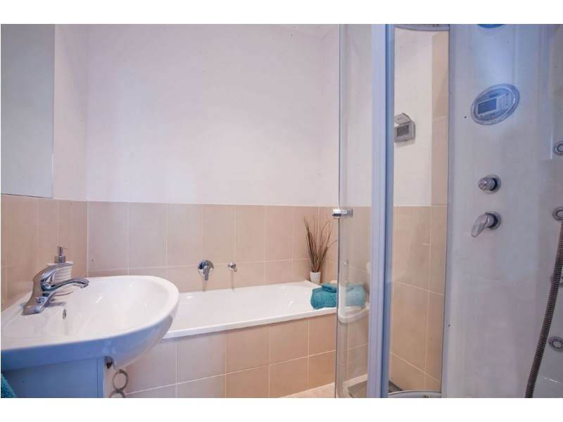 1/1 Seaton Terrace, Seaton SA 5023