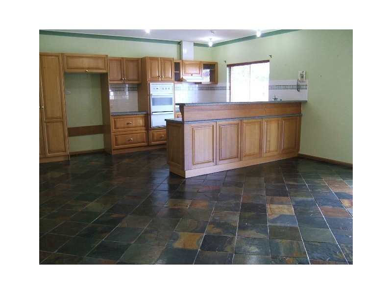 2a Naldera Street, Glandore SA 5037