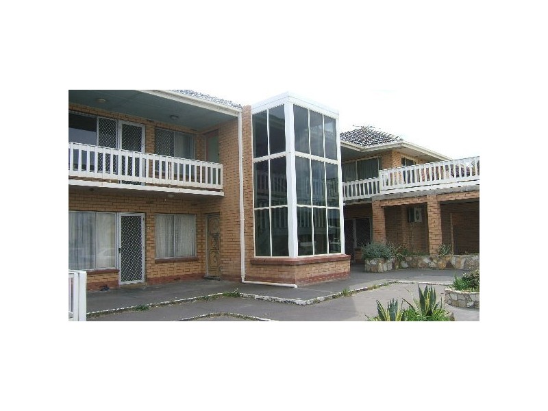 4/20 Seaview Road, West Beach SA 5024