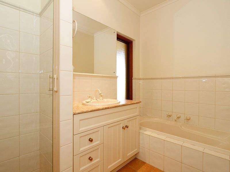 10 Counter Avenue, Lockleys SA 5032