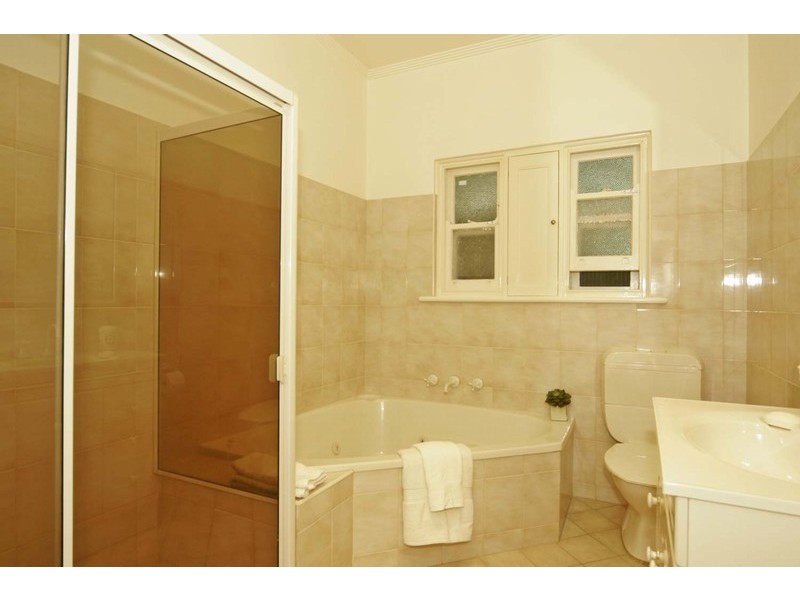 160 Seaview Road, Henley Beach South SA 5022