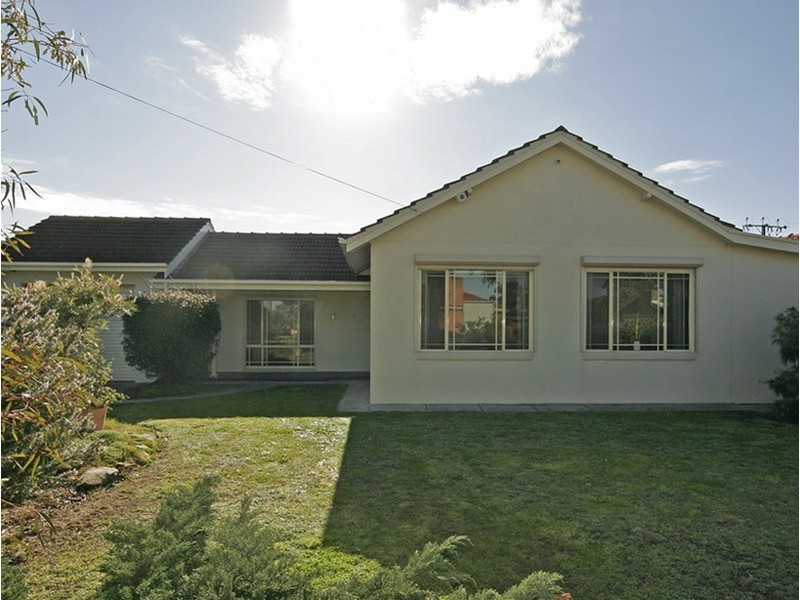 32 Davis Street, West Beach SA 5024
