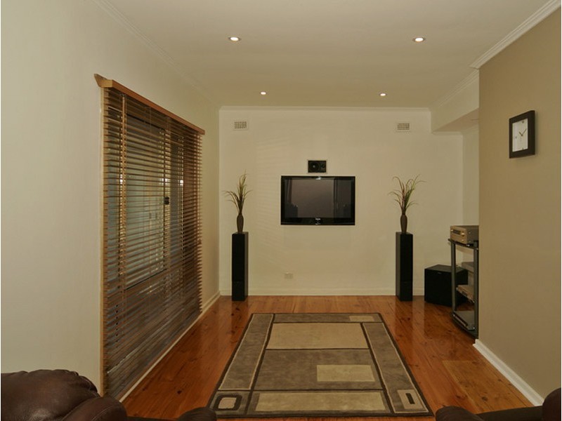 32 Davis Street, West Beach SA 5024