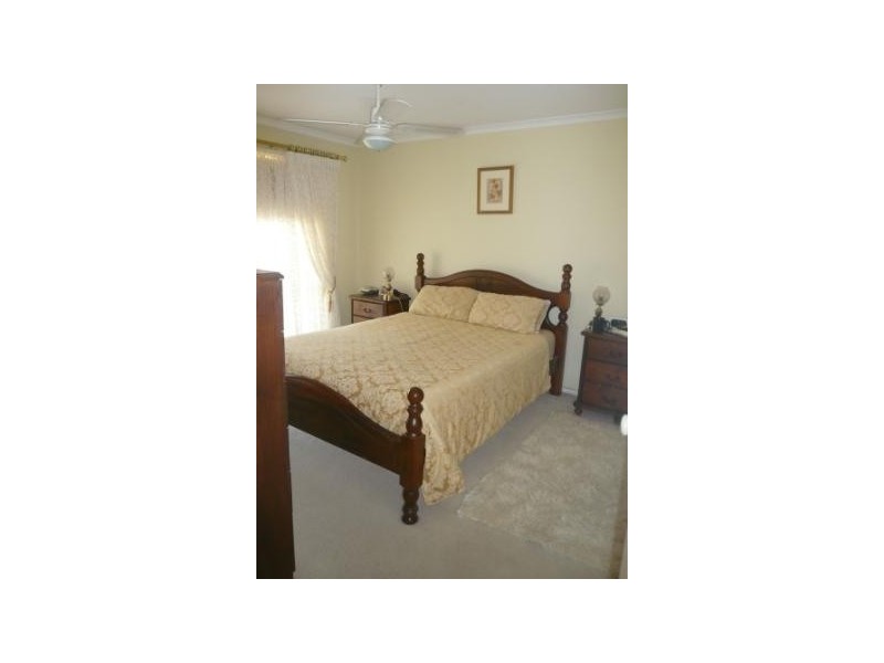 8 Knapman Crescent, Port Adelaide SA 5015