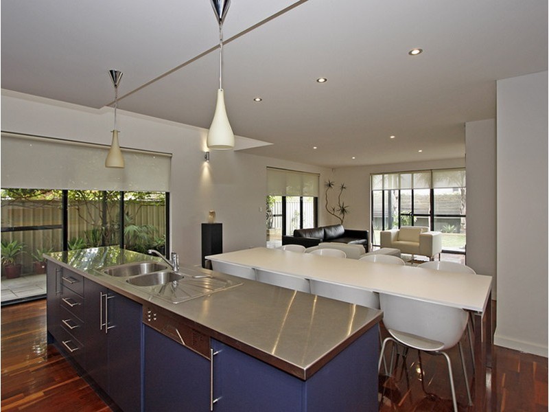 5 Mawson Close, Tennyson SA 5022