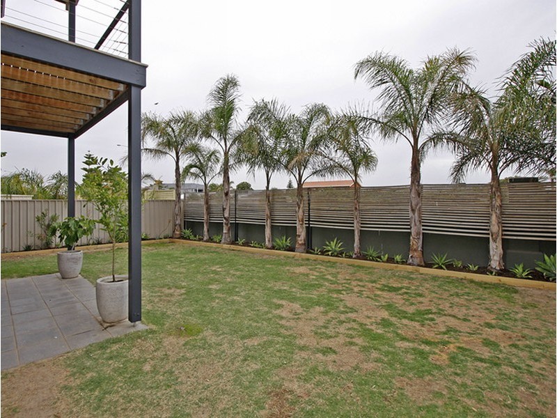 5 Mawson Close, Tennyson SA 5022