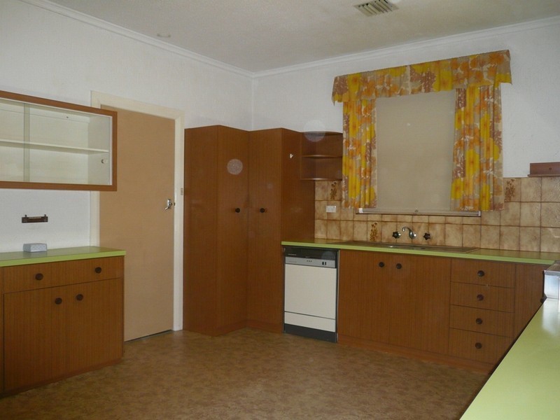 5 Cudmore Terrace, Henley Beach South SA 5022