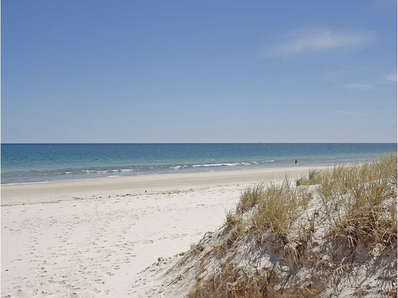 1/22 Military Road, West Beach SA 5024