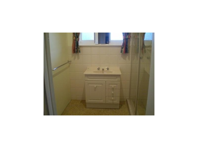 15 Alderney Ave, Clearview SA 5085