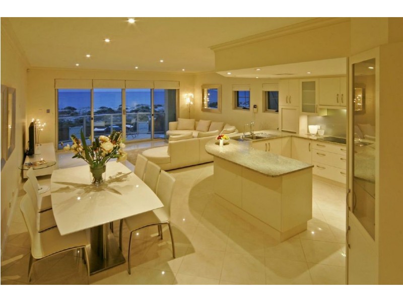 8 Bucknall Close, Tennyson SA 5022