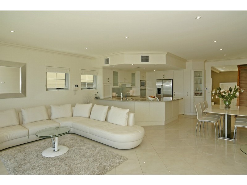 8 Bucknall Close, Tennyson SA 5022