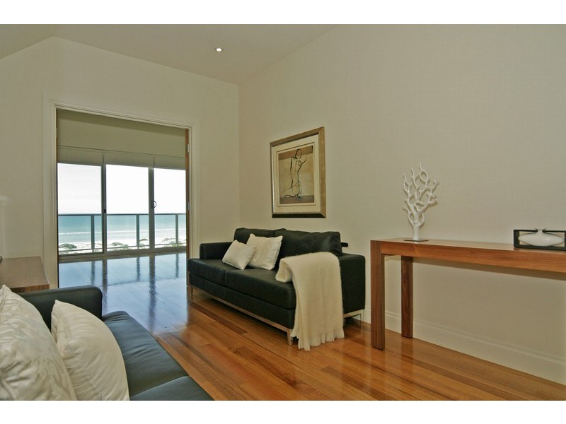 8 Bucknall Close, Tennyson SA 5022