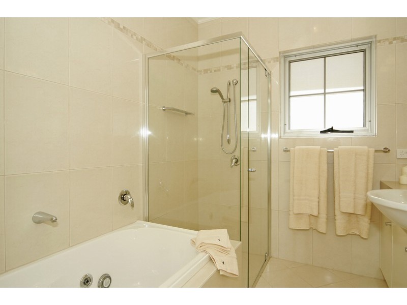 8 Bucknall Close, Tennyson SA 5022