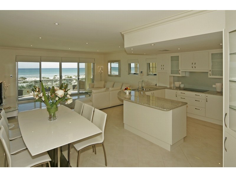 8 Bucknall Close, Tennyson SA 5022