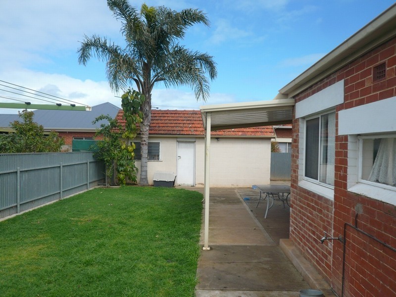 7 Dee Street, Woodville South SA 5011
