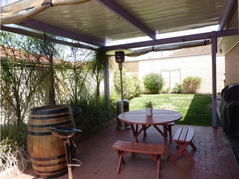 5 Hoskin Avenue, Kidman Park SA 5025