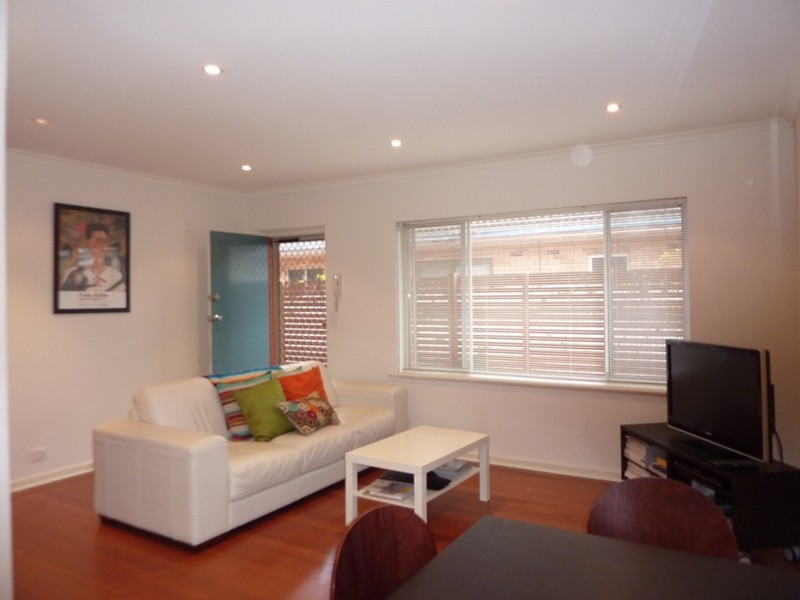 1/12 White Street, Henley Beach SA 5022