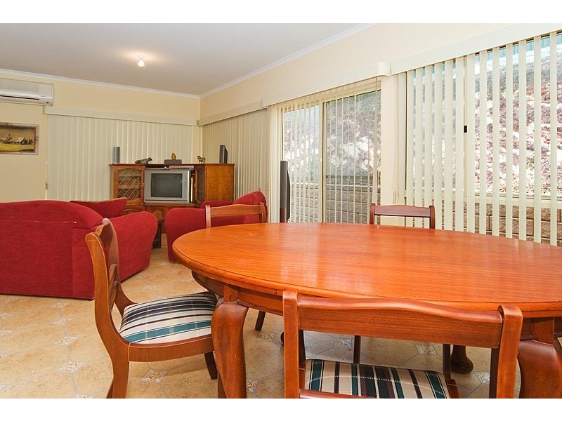 4 Mt Malvern Road, Chandlers Hill SA 5159