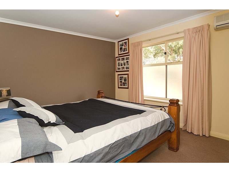 4 Mt Malvern Road, Chandlers Hill SA 5159