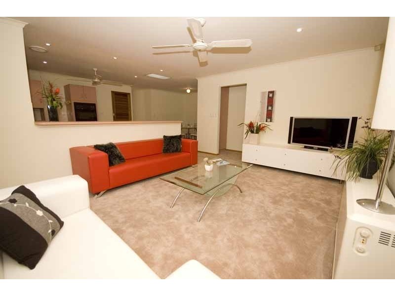 6 Carr Street, Mount Barker SA 5251