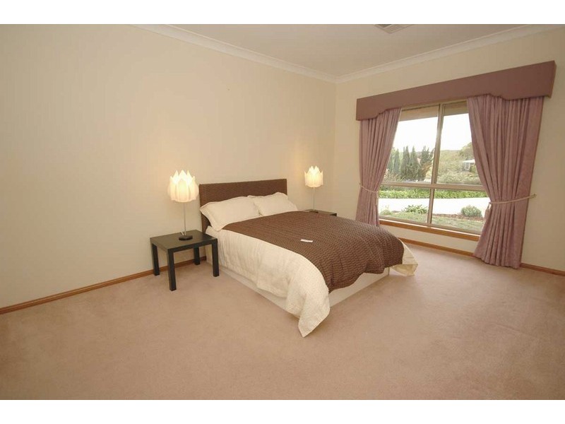 8 Reuben Pope Court, Mount Barker SA 5251