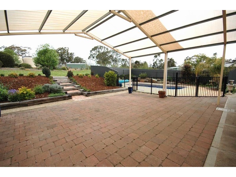 8 Reuben Pope Court, Mount Barker SA 5251