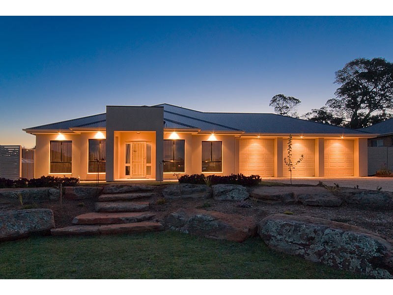 5 Claret Ash Drive, Mount Barker SA 5251