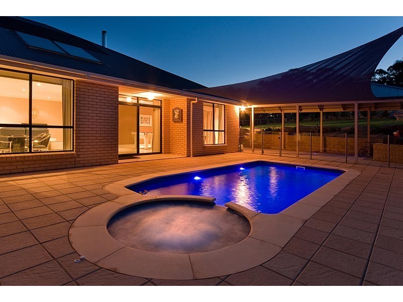 5 Claret Ash Drive, Mount Barker SA 5251