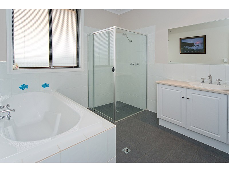 5 Claret Ash Drive, Mount Barker SA 5251