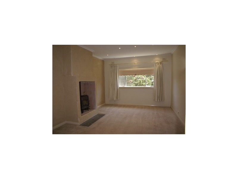 12 Stephenson Street, Mount Barker SA 5251