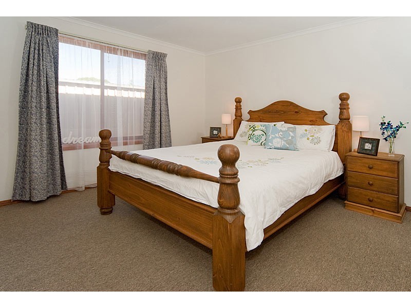 5a Sawyer Crescent, Mount Barker SA 5251