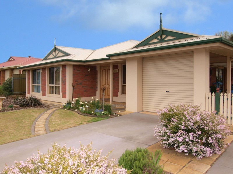 10 Gardenia Drive, Woodside SA 5244