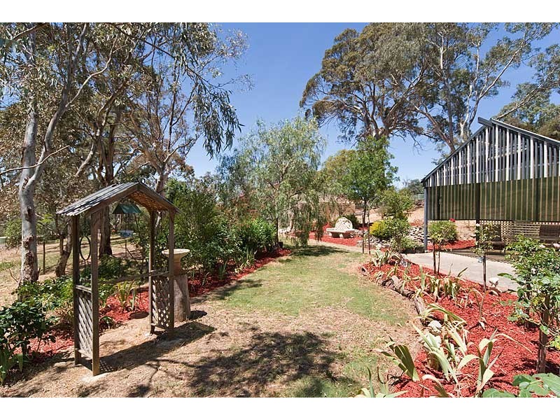11 Wirrinilla Drive, Macclesfield SA 5153