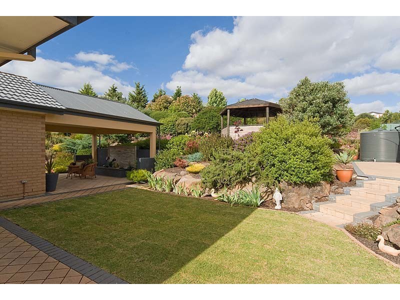 18 Burnbank Way, Mount Barker SA 5251