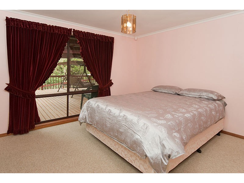 9 Sims Road, Mount Barker SA 5251