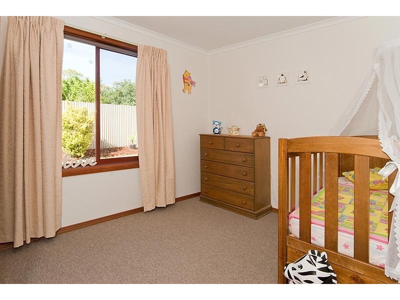 5a Sawyer Crescent, Mount Barker SA 5251