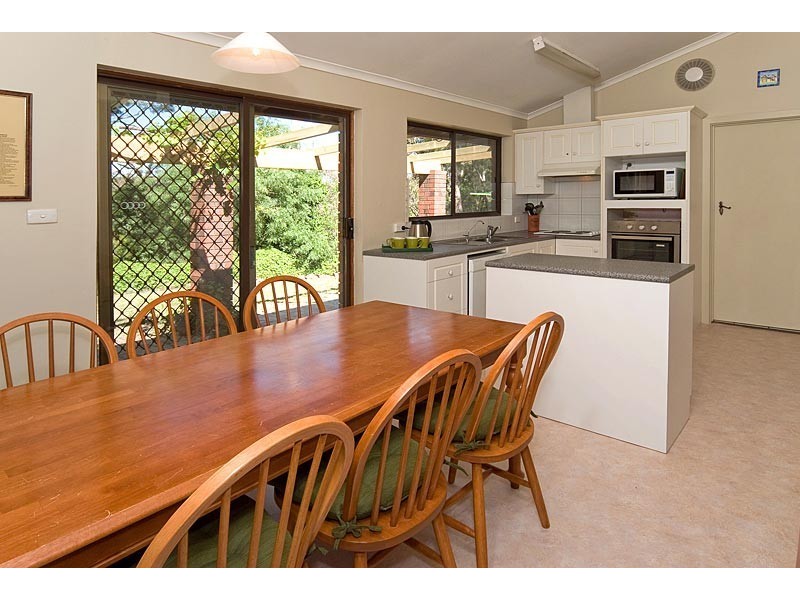 37 Wychwood Grove, Upper Sturt SA 5156