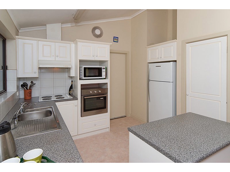 37 Wychwood Grove, Upper Sturt SA 5156