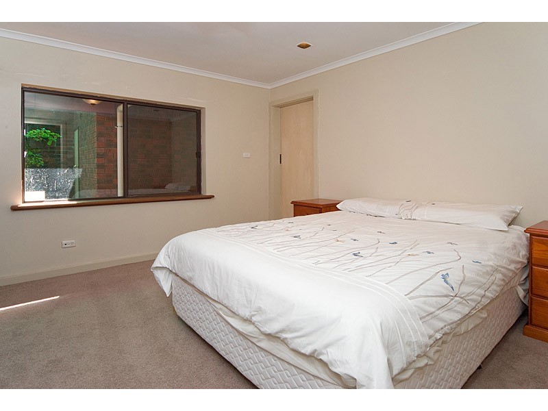 37 Wychwood Grove, Upper Sturt SA 5156