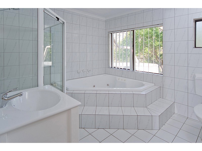 37 Wychwood Grove, Upper Sturt SA 5156