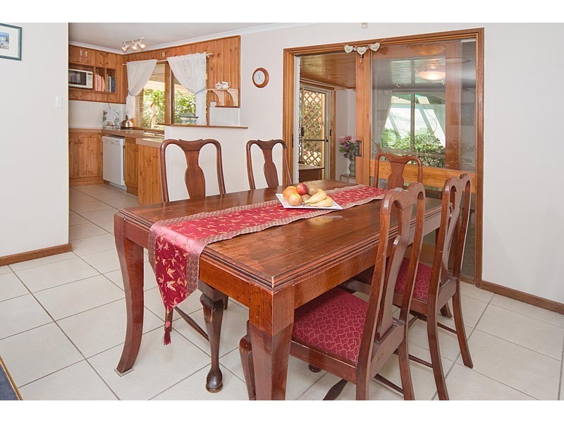 10 Lewis Avenue, Mount Barker SA 5251