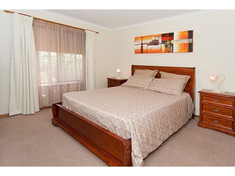 6 Dutch Close, Mount Barker SA 5251