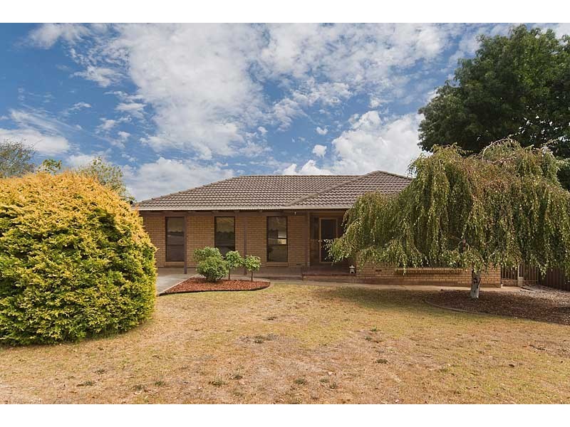 12 Victoria Road, Mount Barker SA 5251