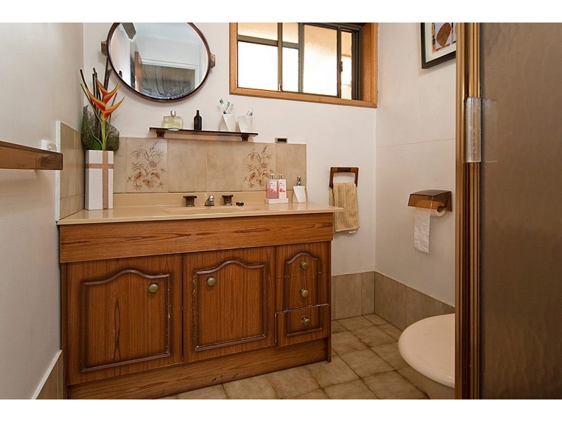2/1 Ween Avenue, Happy Valley SA 5159