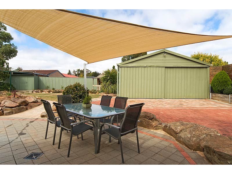 30 Lewis Avenue, Mount Barker SA 5251