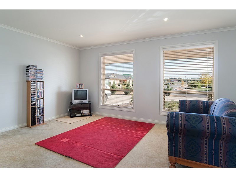 33 Strathmont Drive, Strathalbyn SA 5255