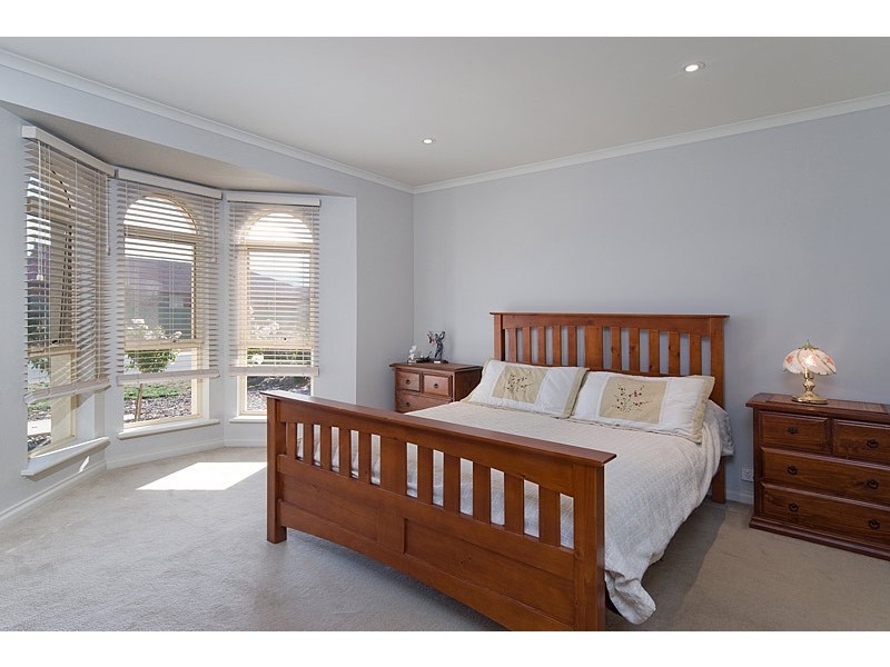 33 Strathmont Drive, Strathalbyn SA 5255